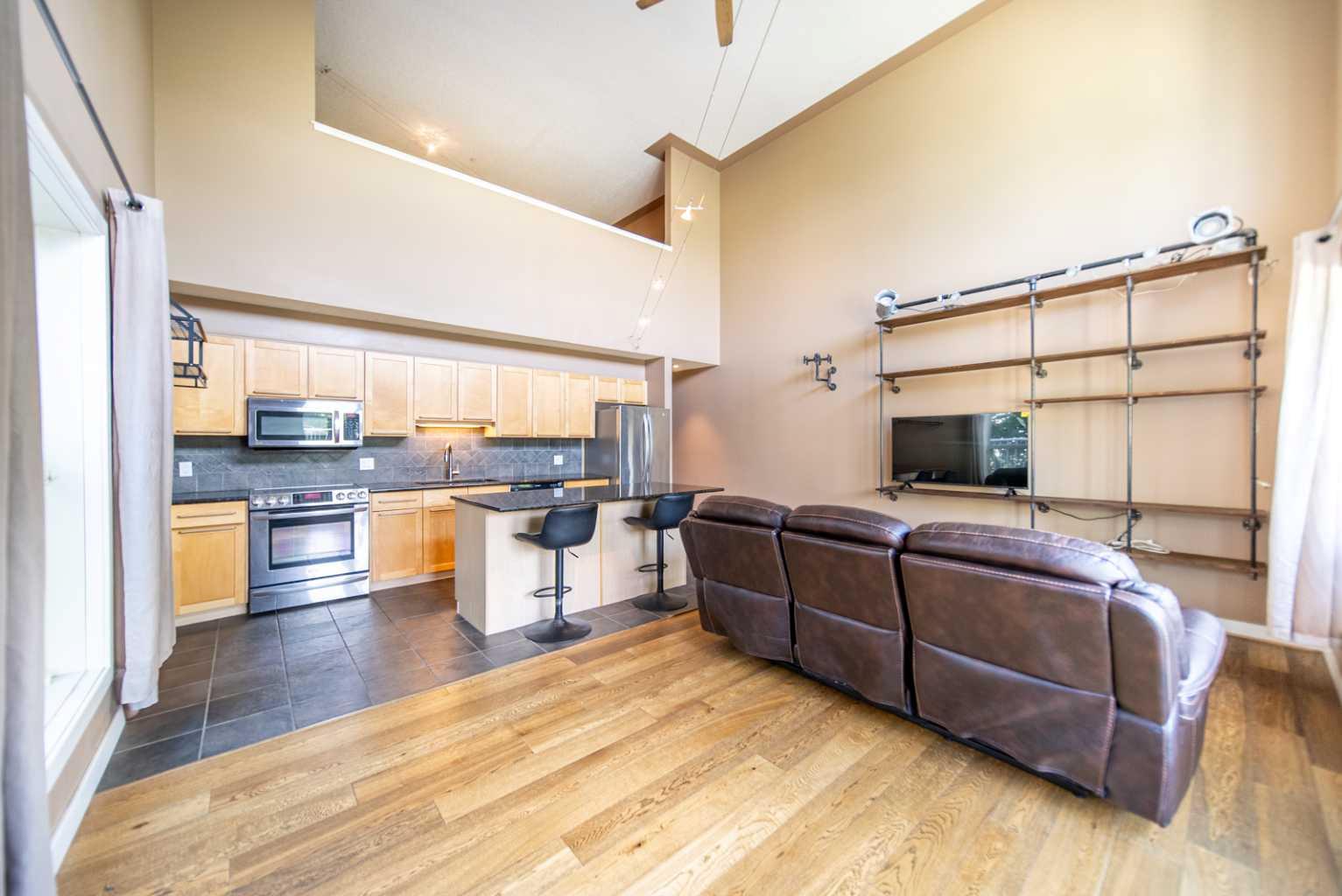 1505 27 Avenue SW 102