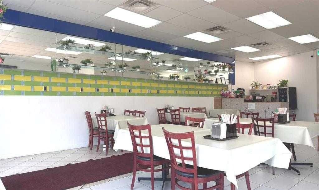 Photo of 320 West Creek Drive, Chestermere, AB T1X 0P7 (MLS # A2298833)