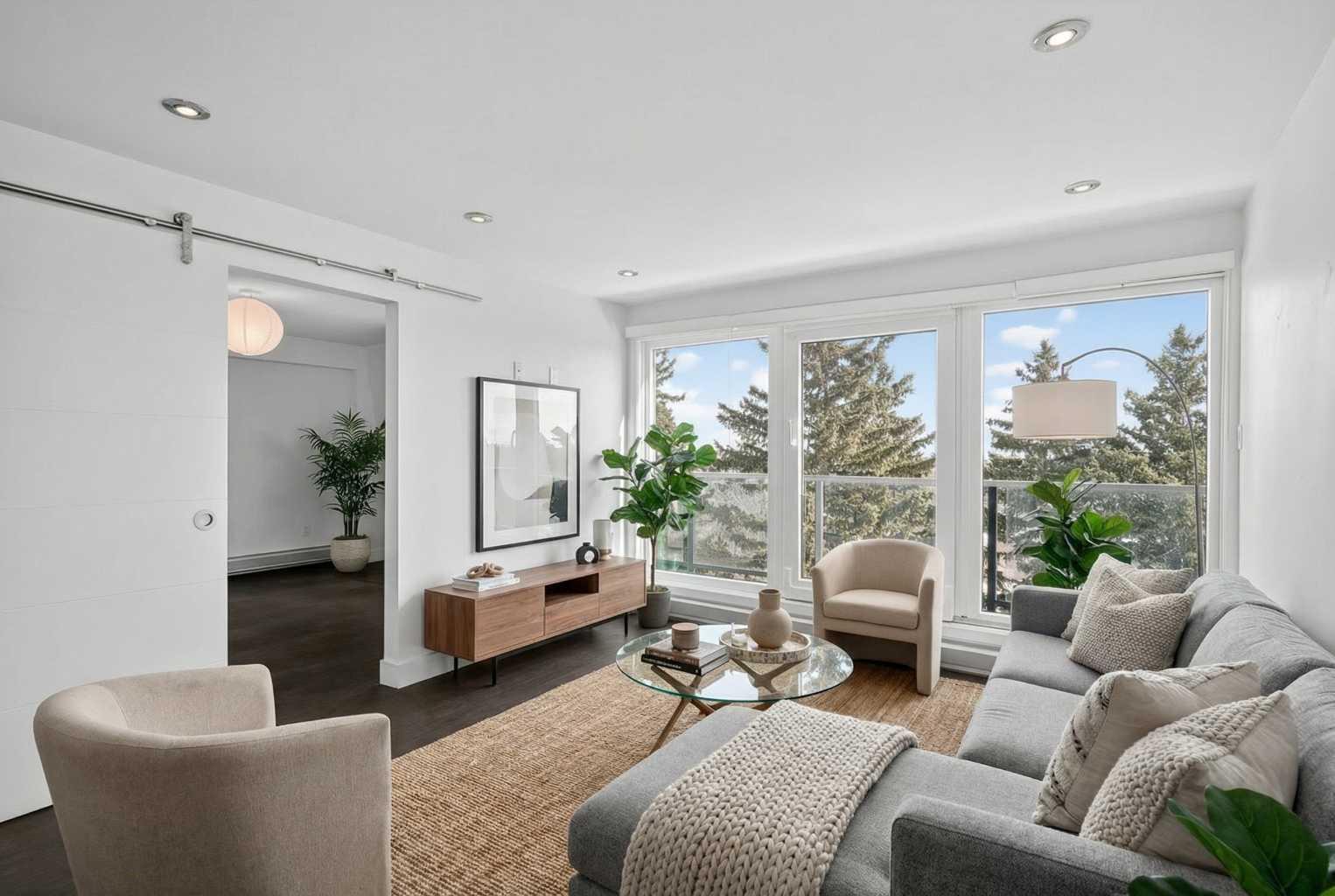 512 Cedar Crescent SW 304