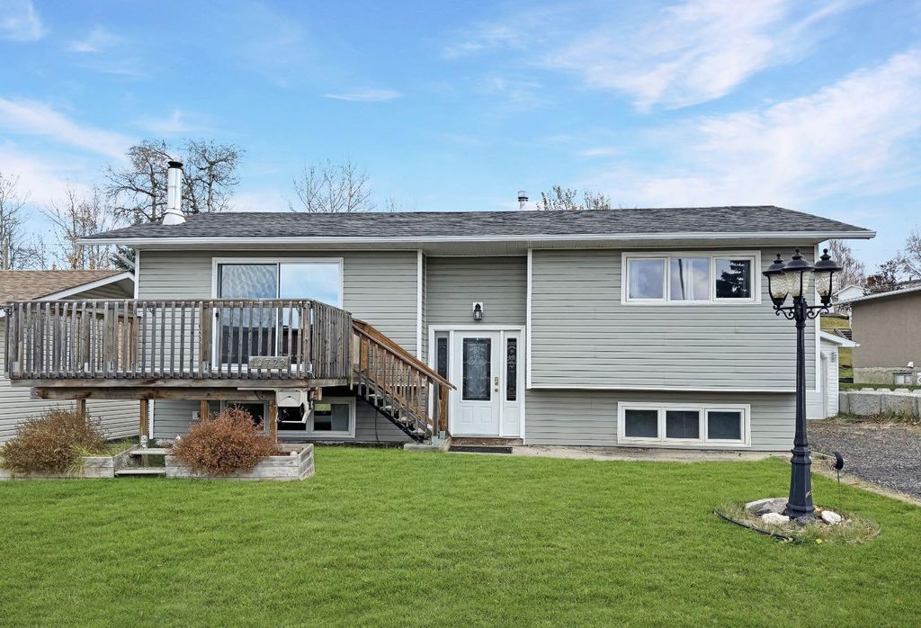 Photo of 10729 104 Avenue, Grande Cache, AB T0E 0Y0 (MLS # A2264916)