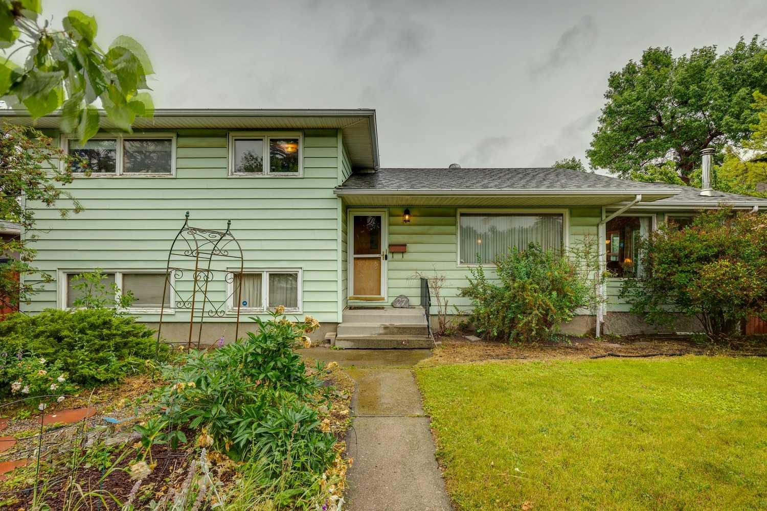 27 Winchester Crescent SW