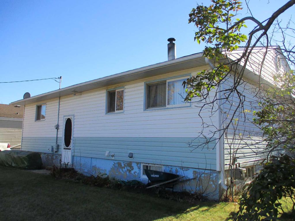 Photo of 220 2nd Avenue SW, Manning, AB T0H 2M0 (MLS # A2264429)