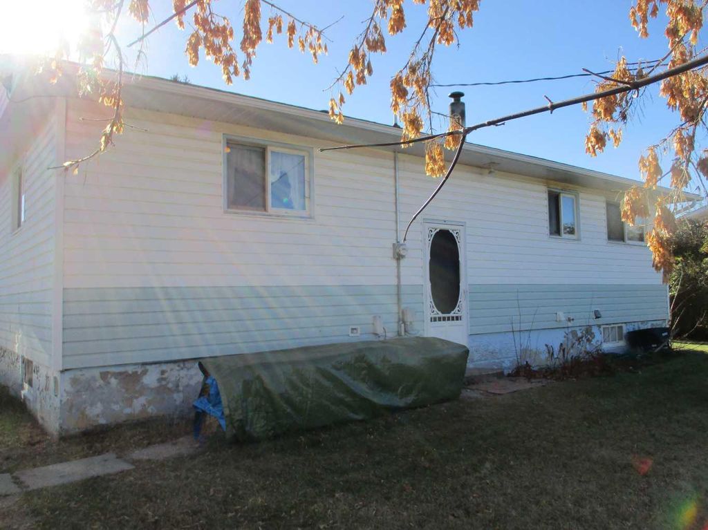 Photo of 220 2nd Avenue SW, Manning, AB T0H 2M0 (MLS # A2264429)