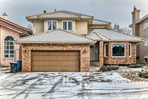 2612 Signal Hill Drive SW Calgary AB T3H 2T7