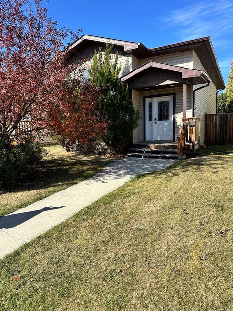 Photo of 44 Osler Crescent, Red Deer, AB T4P 4E8 (MLS # A2337304)