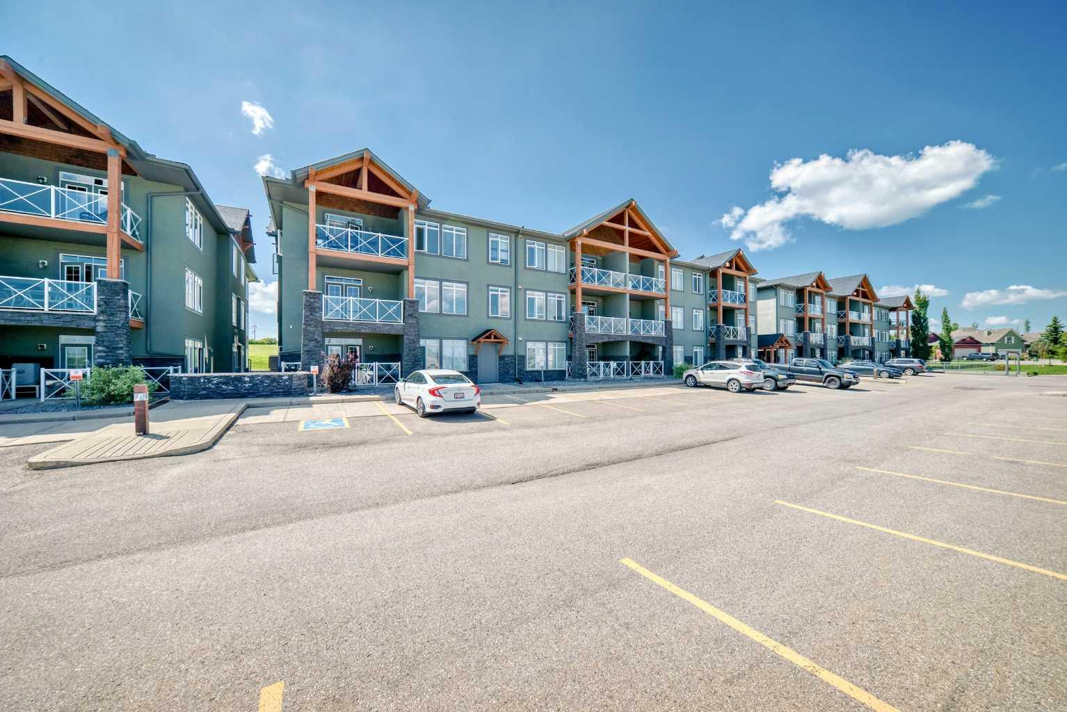 1005A Westmount Drive 210