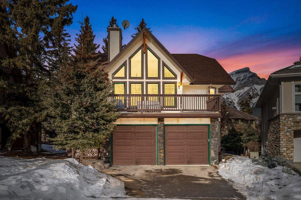 Photo of 108 Lougheed Circle, Banff, AB T1L 1B4 (MLS # A2283298)