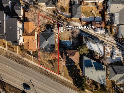 Photo of 2824 Parkdale Boulevard NW, Calgary, AB T2N 3S8 (MLS # A2329166)