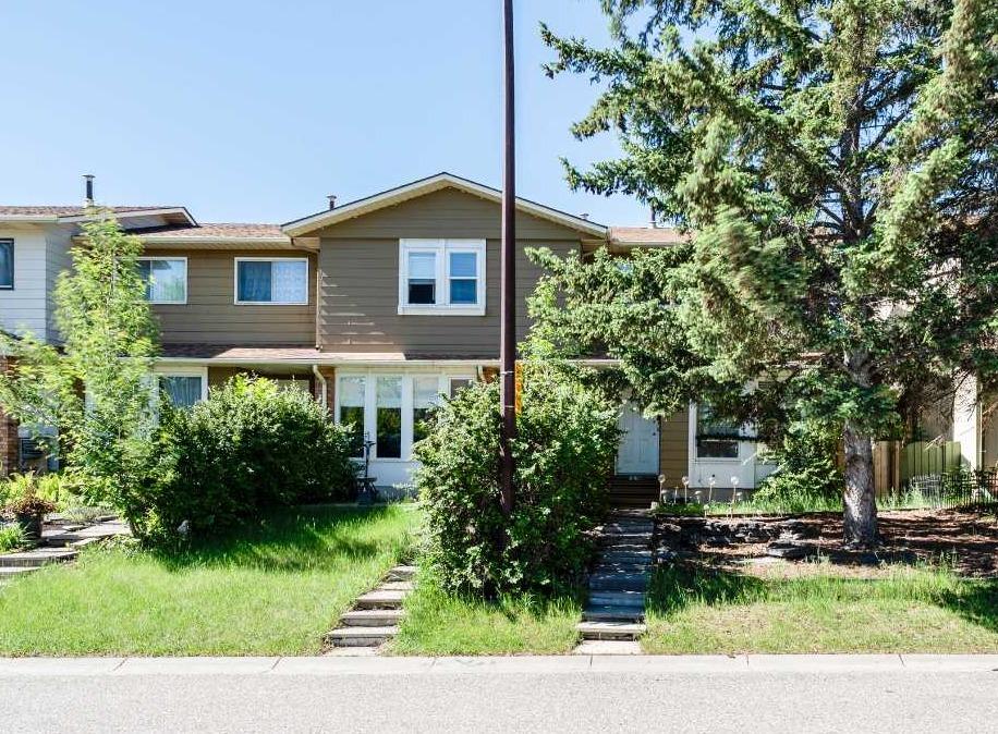Photo of 144 Midbend Place SE, Calgary, AB T2X 2J6 (MLS # A2318647)
