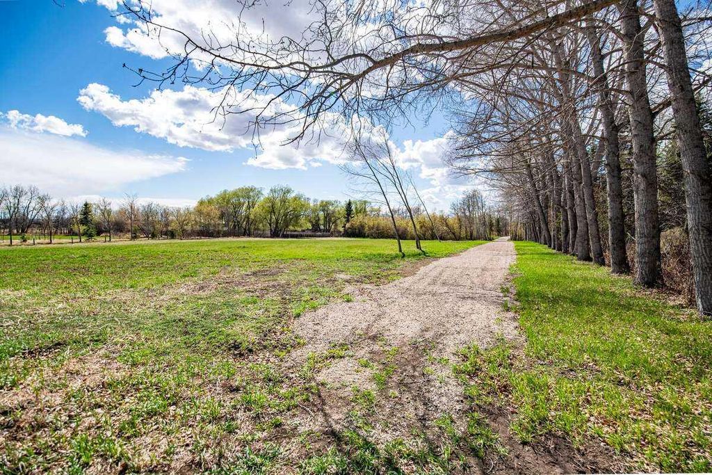 Photo of 41 A 26553 Hwy 11, Rural Red Deer County, AB T4E 1A5 (MLS # A2316277)