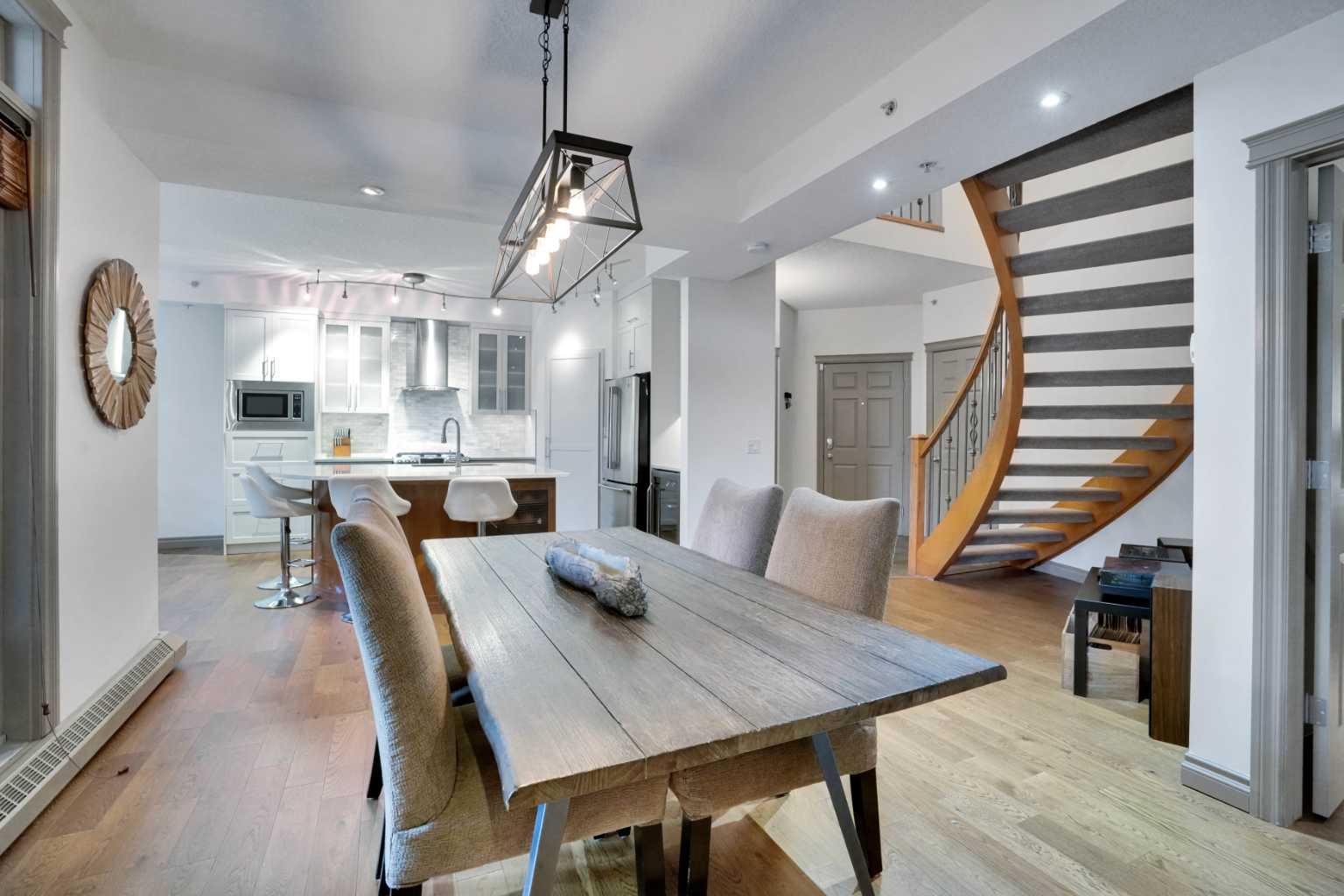 930 Centre Avenue NE 114