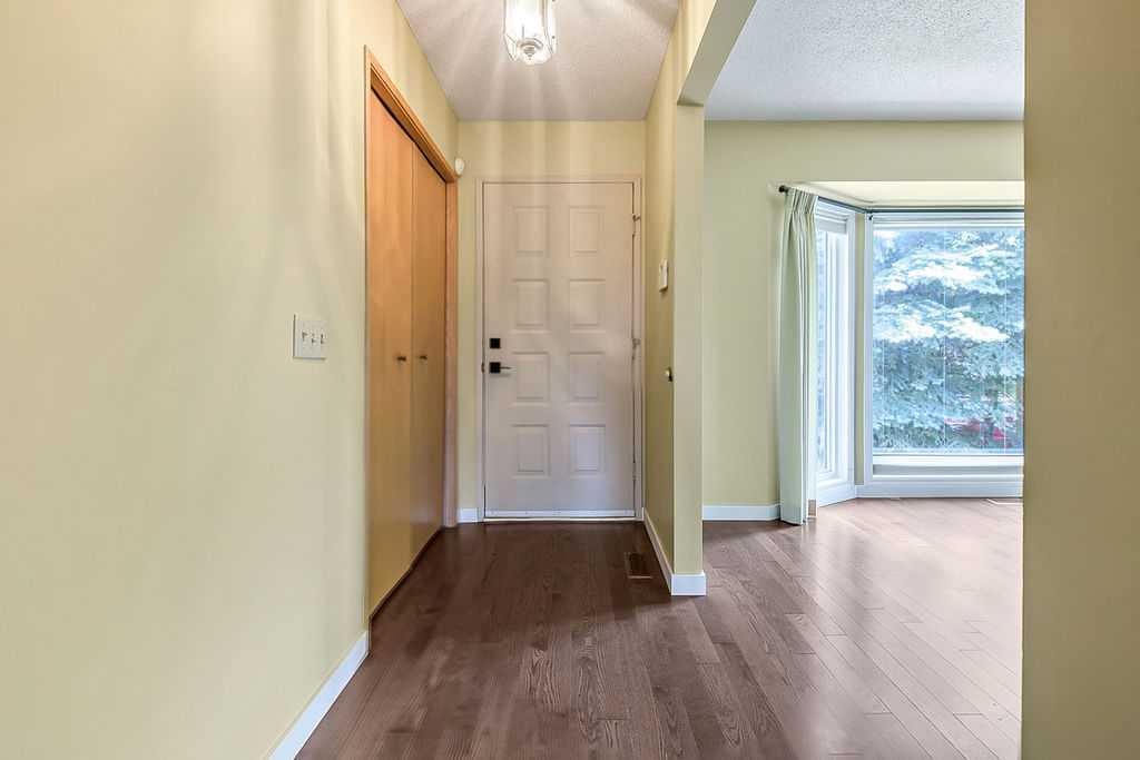 55 Suntree Lane