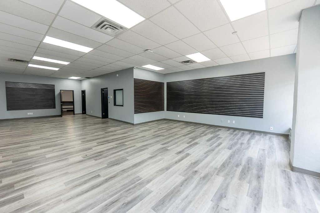 Photo of 4801 51 Avenue #Bay 9, Red Deer, AB T4N 4H2 (MLS # A2339528)