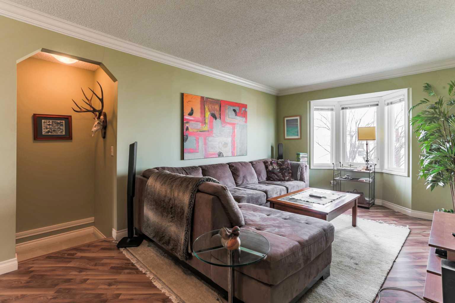 143 Cedarwood Lane SW