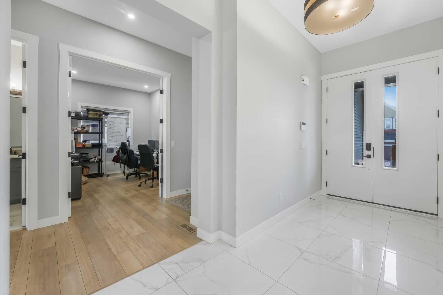 58 Creekside Avenue SW