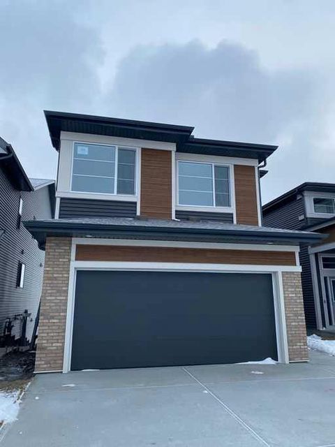 199 Corner Glen Crescent NE Calgary AB T3N 2L8