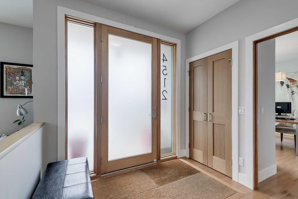 Photo of 4512 21 Avenue NW, Calgary, AB T3B 0W1 (MLS # A2294574)