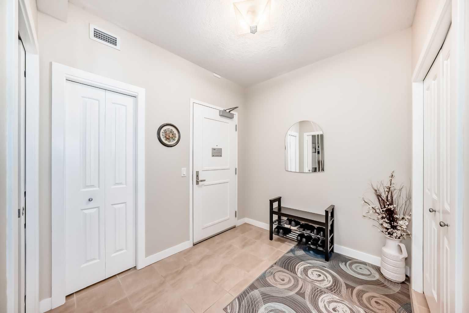 1005B Westmount Drive 207