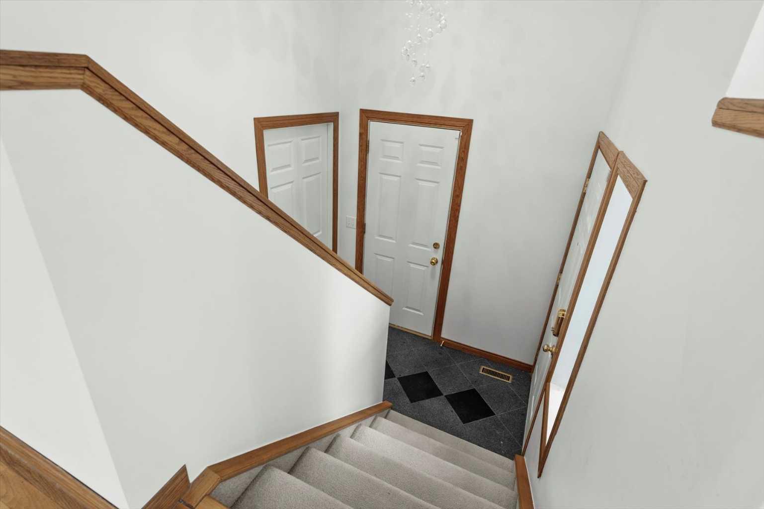 9095 Scurfield Drive NW