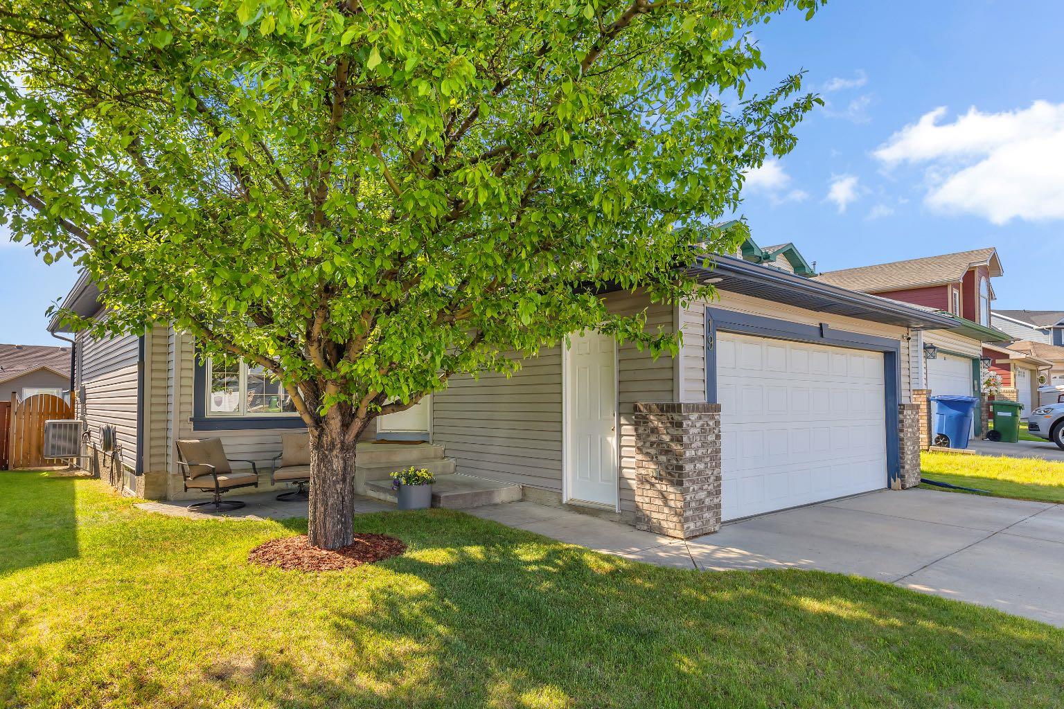19 Thornbird Way SE