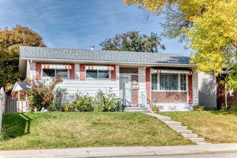 Photo of 165 Marbrooke Circle NE, Calgary, AB T2A 2W4 (MLS # A2347281)