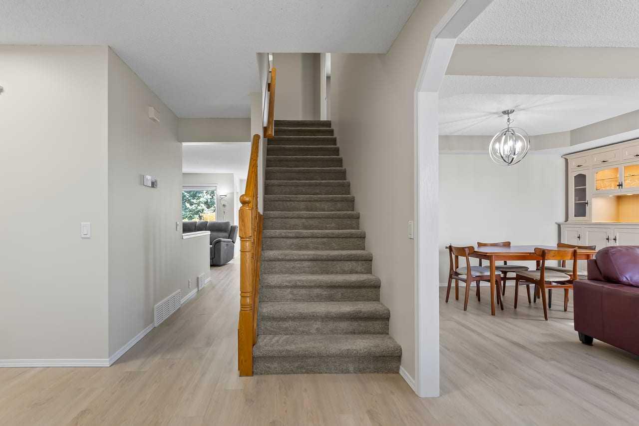 368 Sienna Park Drive SW