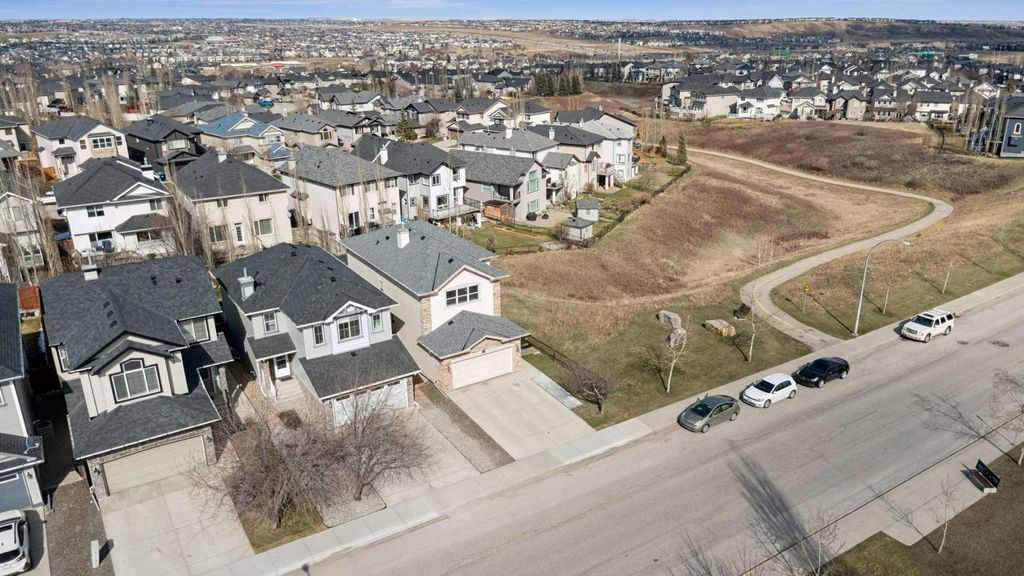 Photo of 357 Kincora Drive NW, Calgary, AB T3R 1N3 (MLS # A2305802)