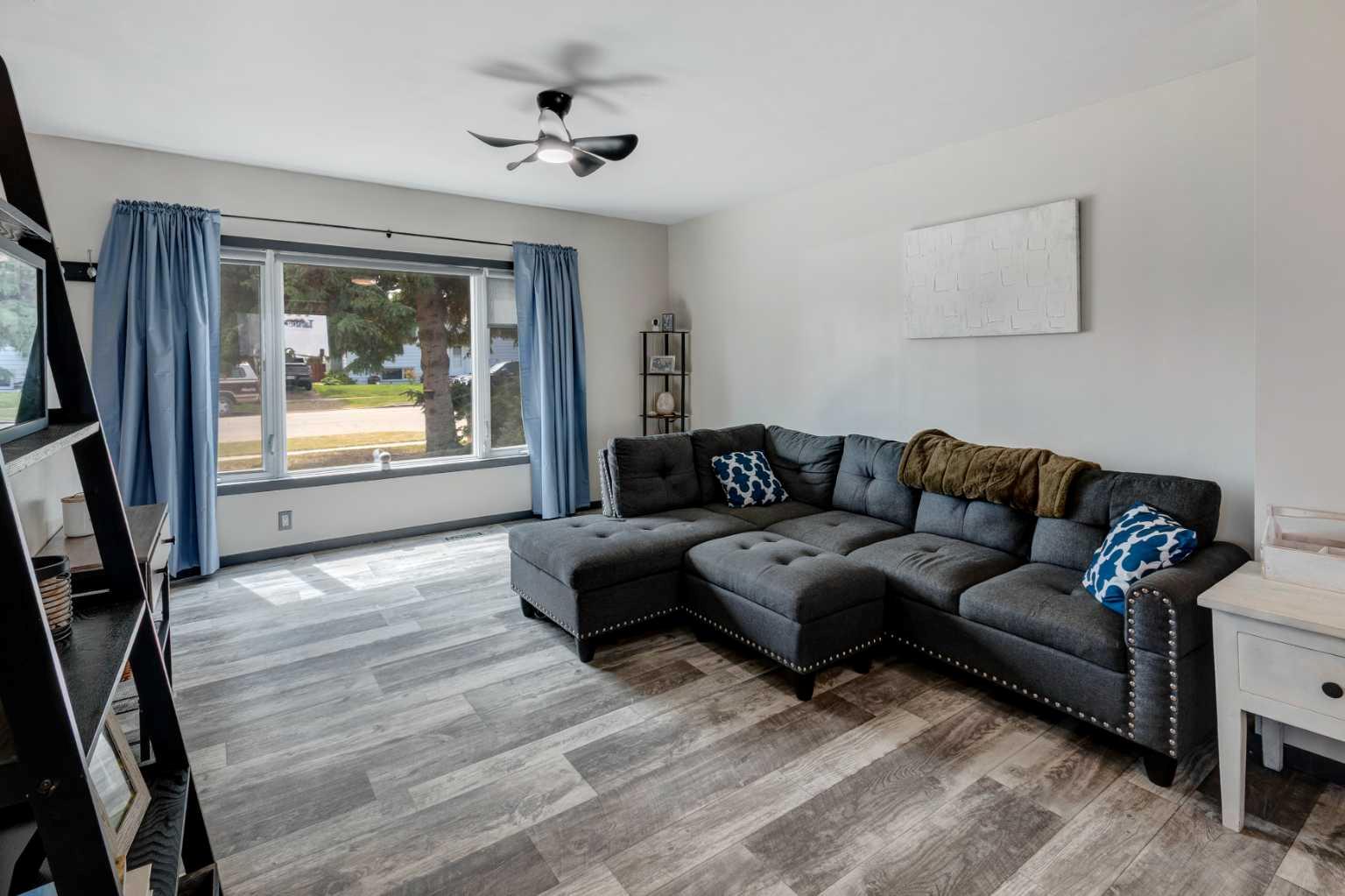 1114 Hammond Avenue