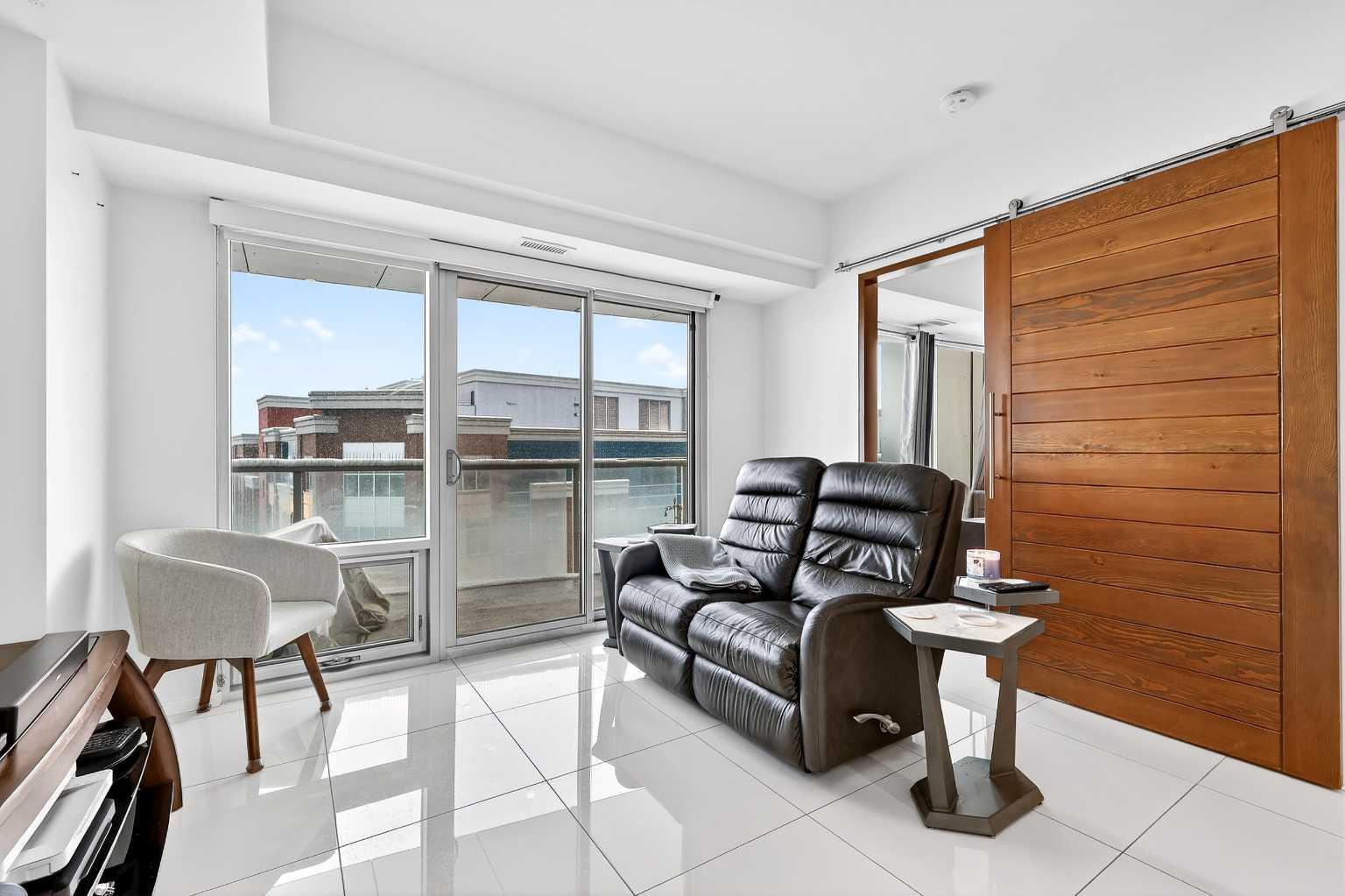 1020 9 Avenue SE 607