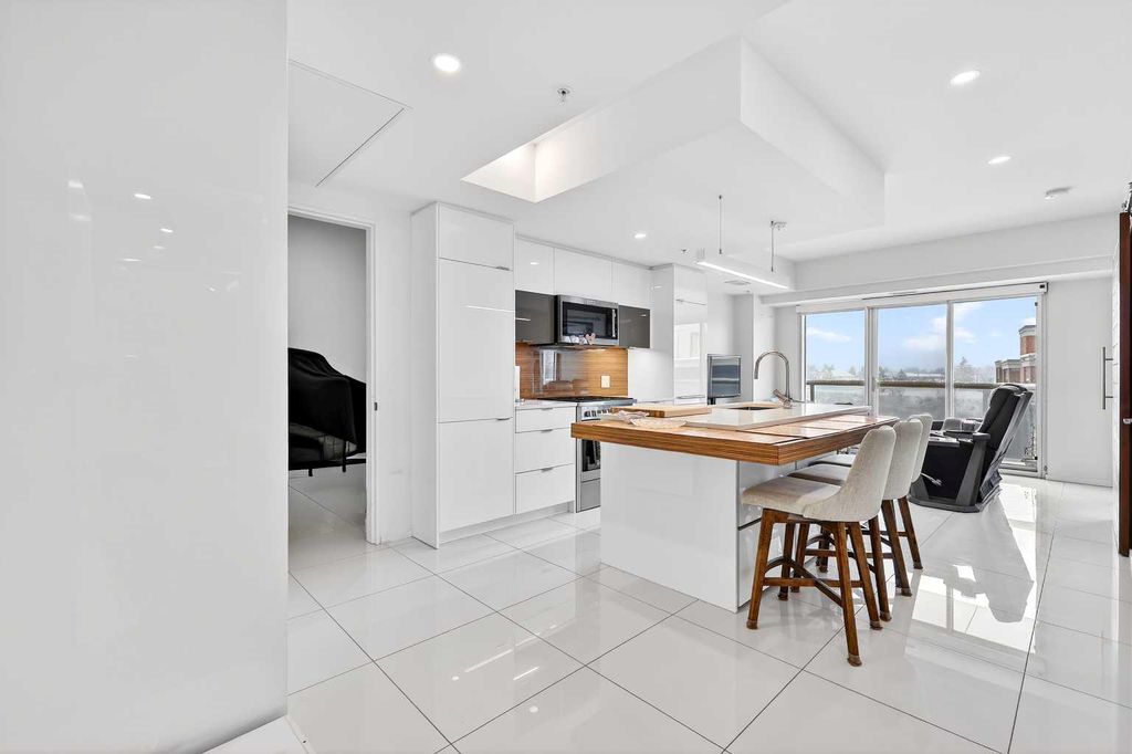 Photo of 1020 9 Avenue SE #607, Calgary, AB T2G 0S7 (MLS # A2299261)