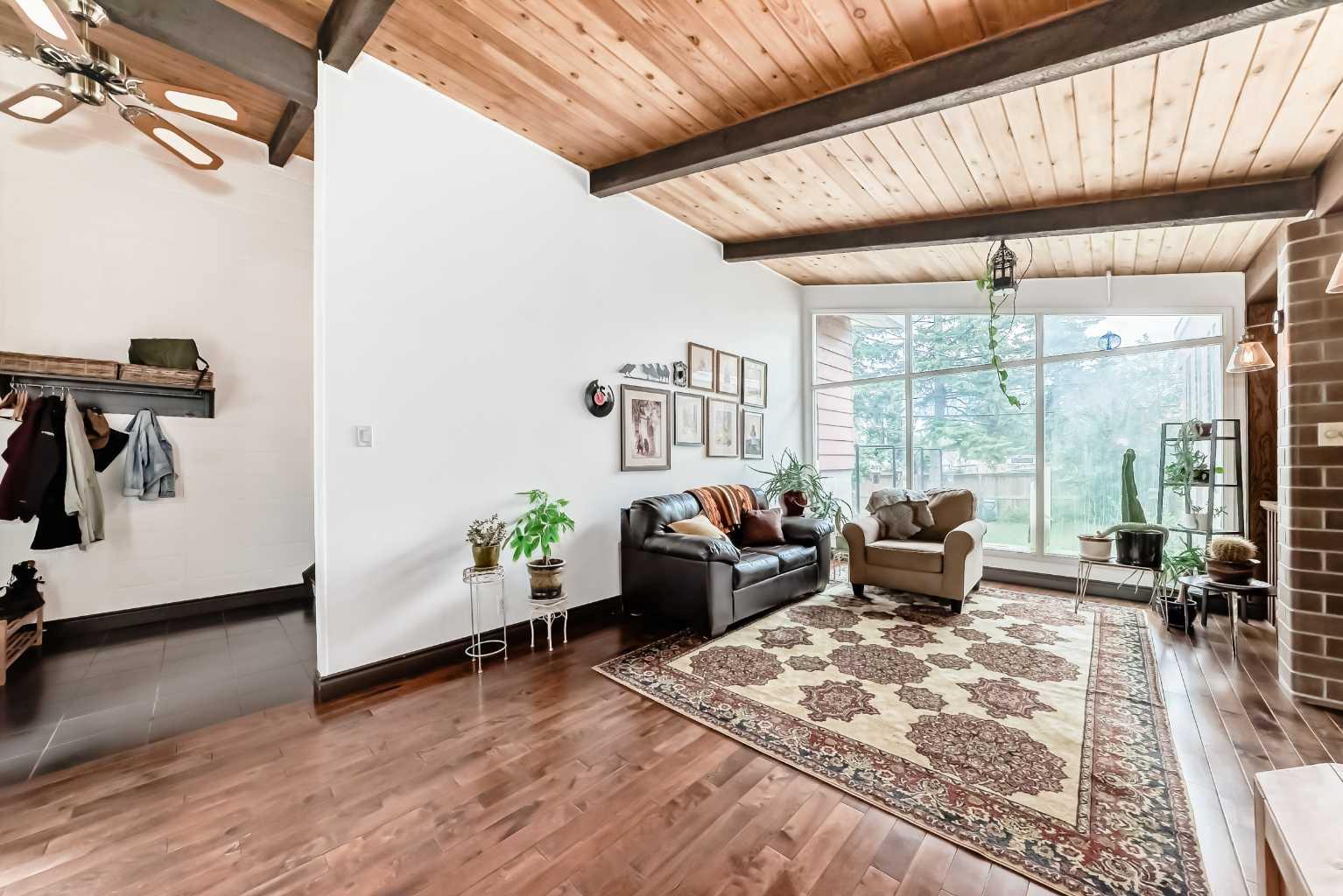 10 Southampton Drive SW
