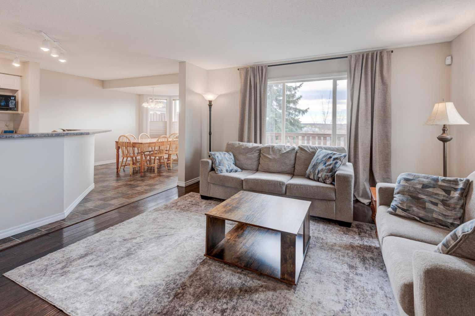 45 Cougarstone Place SW