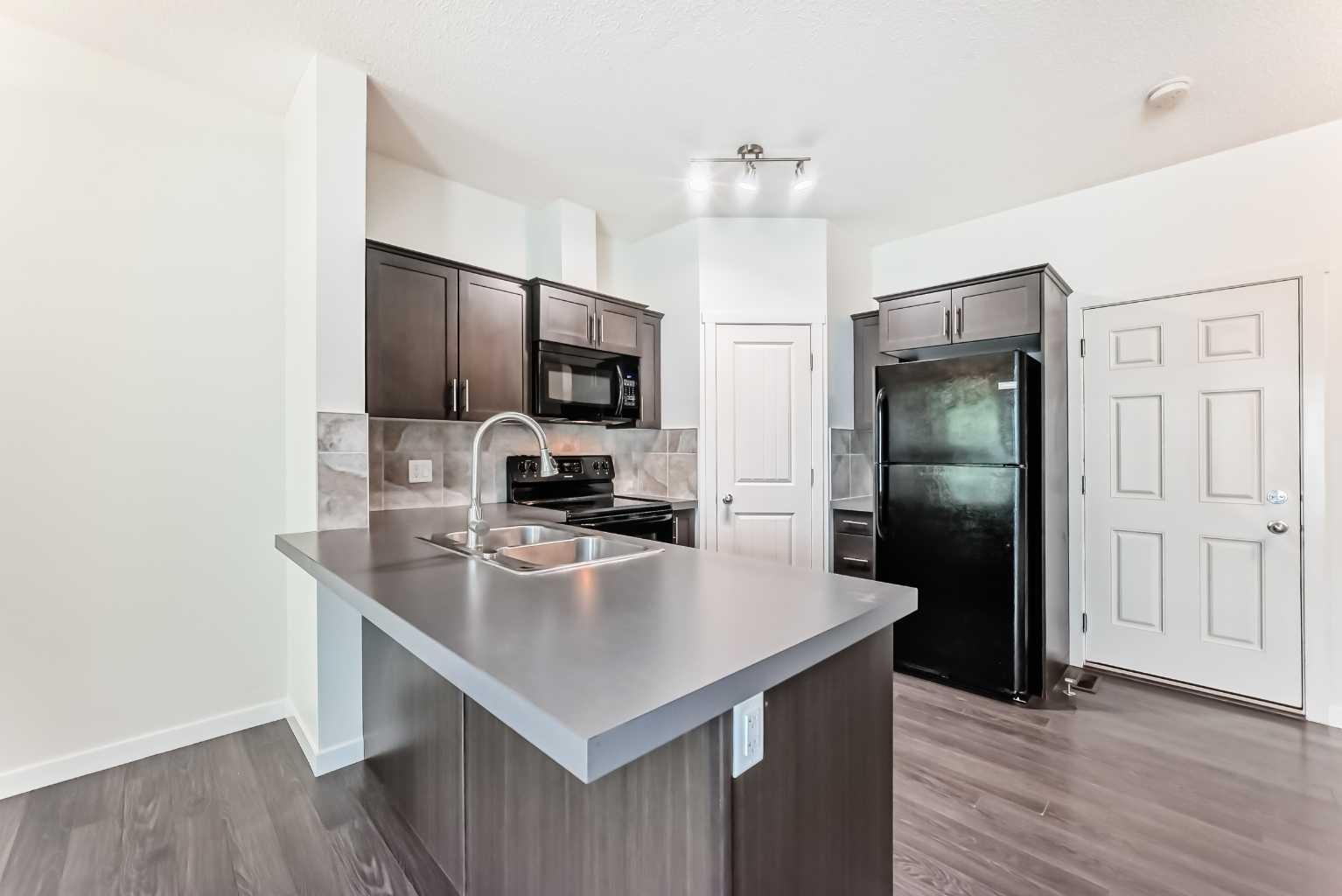 76 Copperpond Landing SE