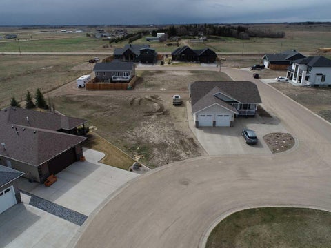 Photo of 6927 Meadowview Close, Stettler, AB T4K 1M4 (MLS # A2203905)