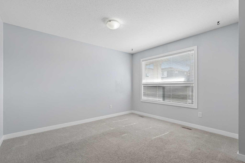 Photo of 237 Silkstone Road W #4, Lethbridge, AB T1J 4J9 (MLS # A2347972)