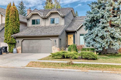 Photo of 164 Woodfield Road SW, Calgary, AB T2W 3V9 (MLS # A2261675) Photo of 164 Woodfield Road SW, Calgary, AB T2W 3V9 (MLS # A2261675)