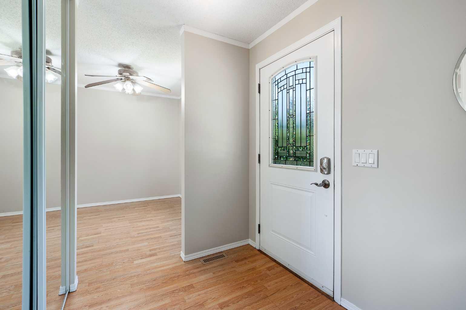 92 Macewan Park Road NW