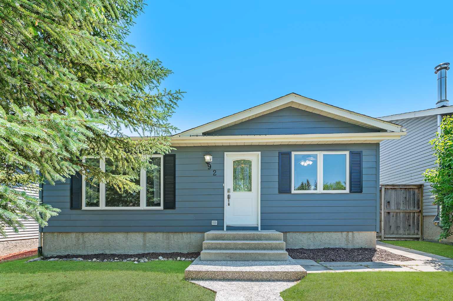 92 Macewan Park Road NW