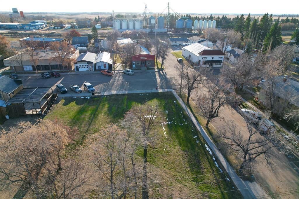 Photo of 4906 50 Street, Bashaw, AB T0B 0H0 (MLS # A2290951)