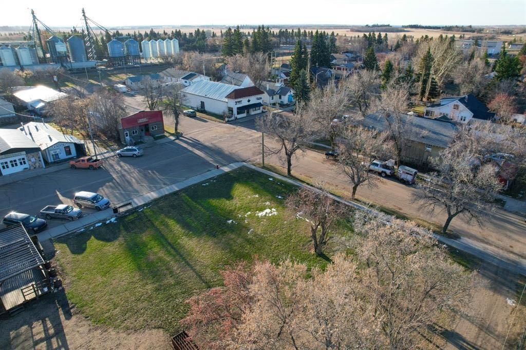 Photo of 4906 50 Street, Bashaw, AB T0B 0H0 (MLS # A2290951)