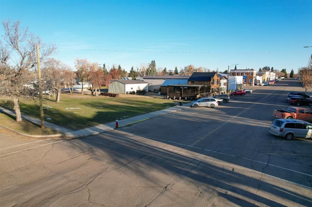 Photo of 4906 50 Street, Bashaw, AB T0B 0H0 (MLS # A2290951)