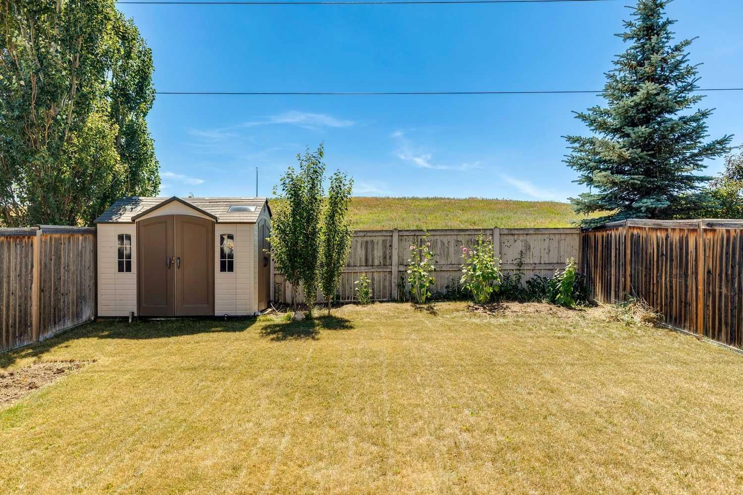 172 Kincora Drive NW