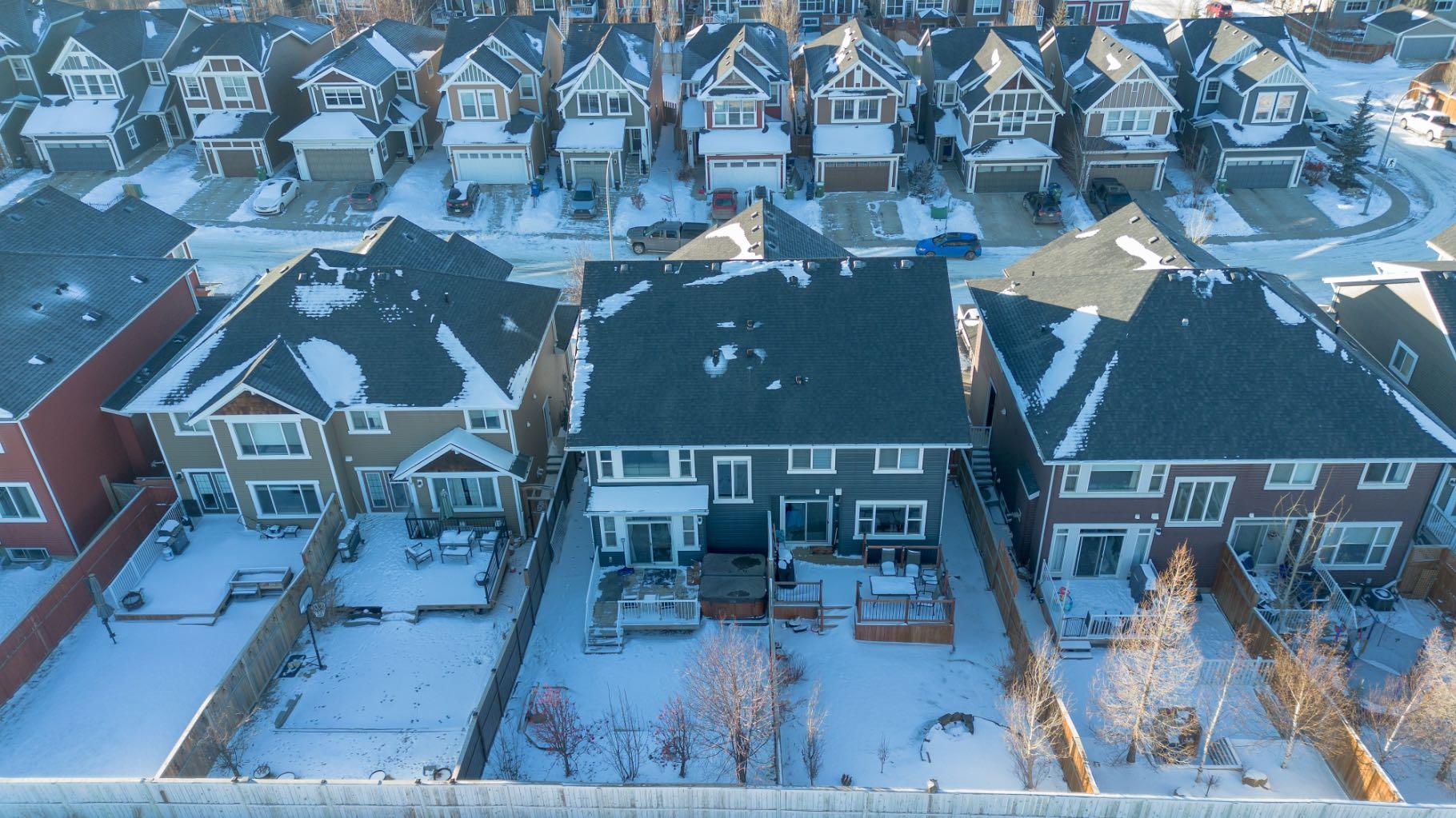 570 River Heights Crescent