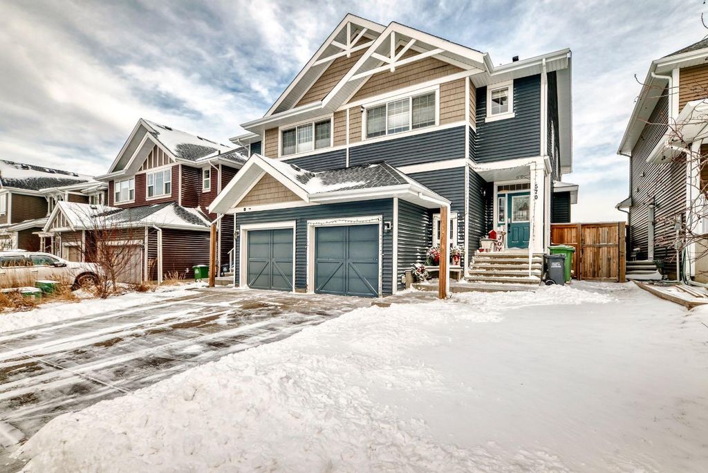 Photo of 570 River Heights Crescent, Cochrane, AB T4C 0T8 (MLS # A2275310)