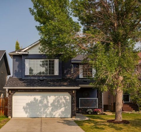 Photo of 157 Chaparral Court SE, Calgary, AB T2X 3L6 (MLS # A2255416) Photo of 157 Chaparral Court SE, Calgary, AB T2X 3L6 (MLS # A2255416)