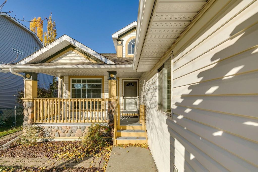 Photo of 230 Chaparral Place SE, Calgary, AB T2X 3K5 (MLS # A2282423)