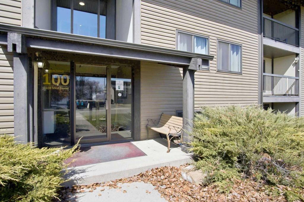 Photo of 6108 53 Street #106, Olds, AB T4H 1X5 (MLS # A2308274)