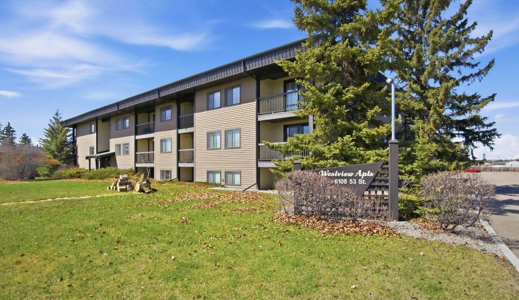 Photo of 6108 53 Street #106, Olds, AB T4H 1X5 (MLS # A2308274)