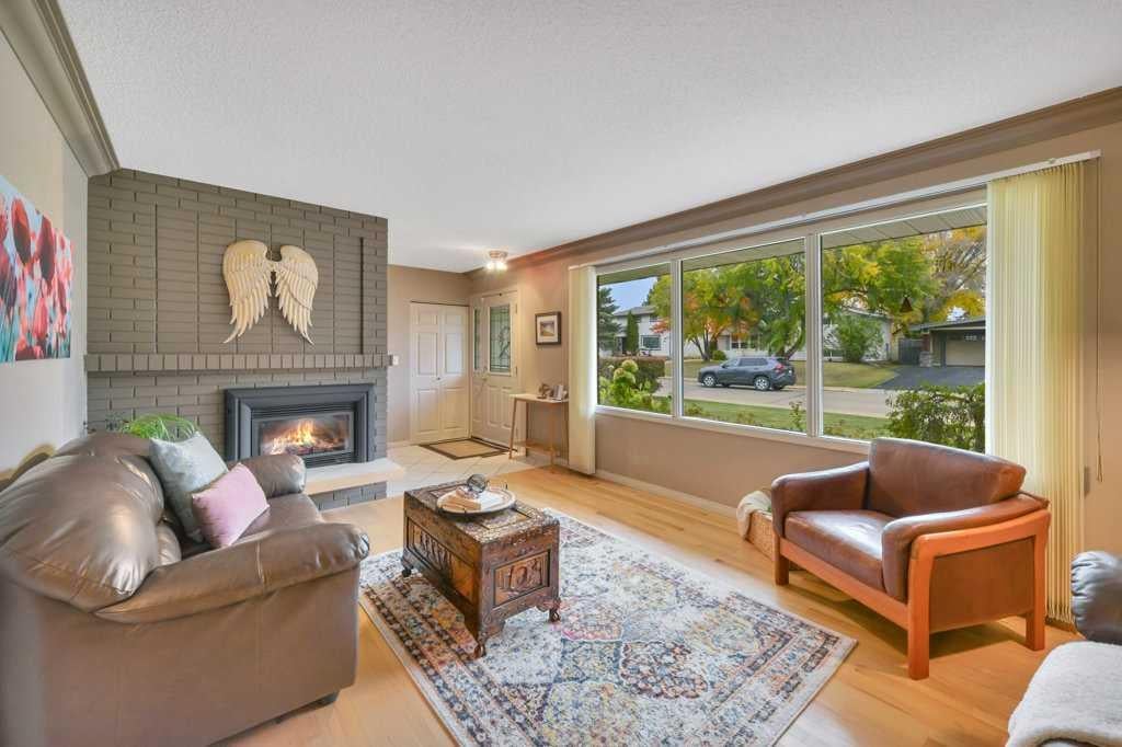 Photo of 40 Springfield Avenue, Red Deer, AB T4N 0C7 (MLS # A2351819)