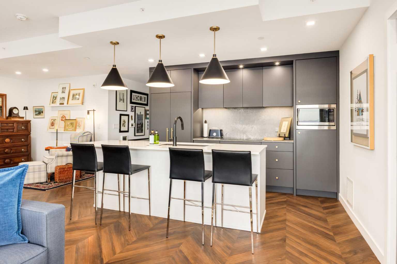 8445 Broadcast Avenue SW 601